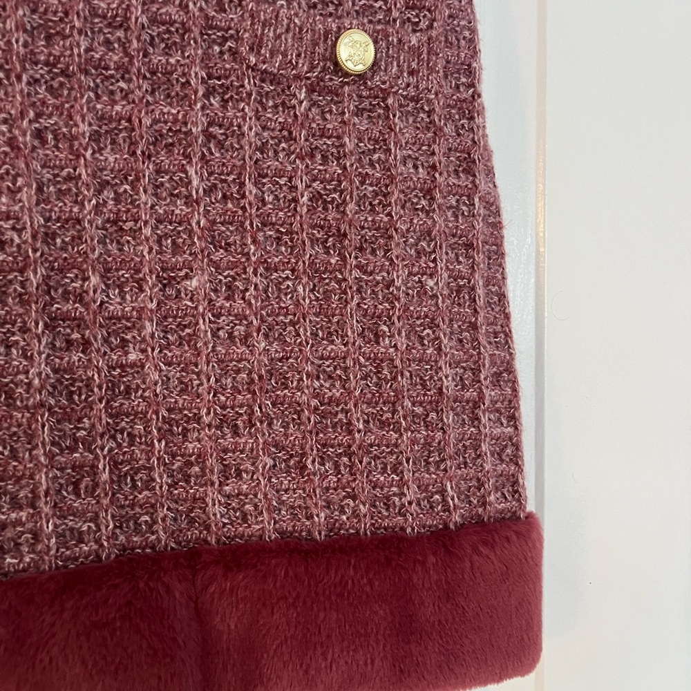 Zara Sleeveless Maroon Knit Dress with Faux Fur Trim - Picture 3 of 10
